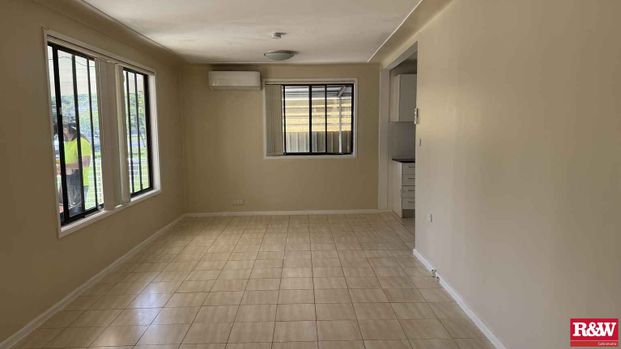 29 Kingarth Street Busby - Photo 1