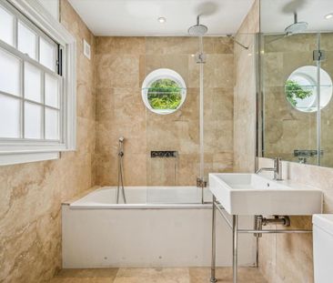4 bedroom terraced house to rent - Photo 4