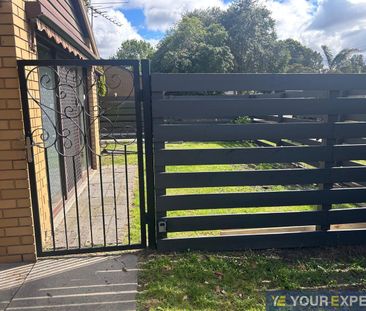 Two bedroom Unit , Close to All local Amenities! - Photo 4