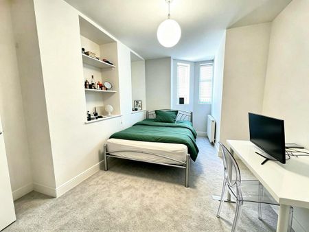 3 bedroom terraced house to rent - Photo 4