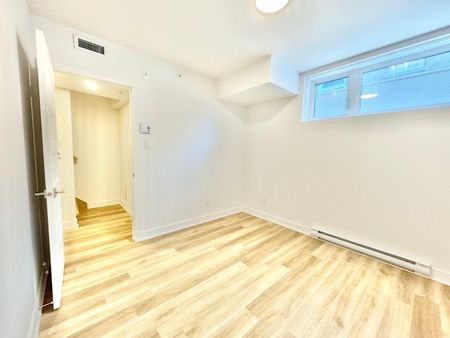 Unit 104: Entire unit - Photo 3