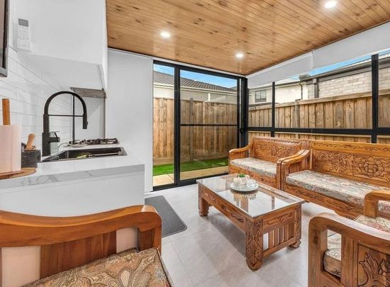 Stunning and Modern 4-Bedroom Home! - Photo 1