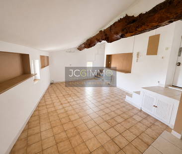 Location Appartement 2 pièces 29m² SOLLIES VILLE 83210 - Photo 1