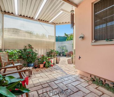 Easy Living in a Convenient Single Level Duplex. - Photo 1