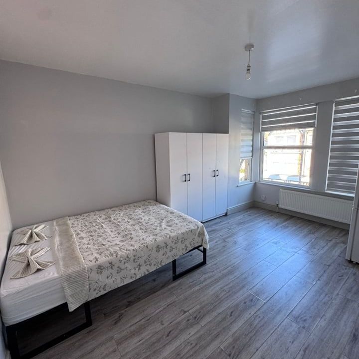Room in a Shared House, Mount Pleasant Road, N17 - Photo 1