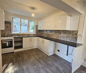 3 Bed Terraced House, Somerfield Road, M9 - Photo 5