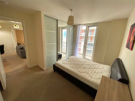 Spectrum. Block 7, Blackfriars Road, Manchester City Centre, Salford, M3 7BY - Photo 5