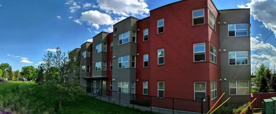 Inglewood | Inner City 1 Bedroom | Free Wi-Fi | 303 - 1300 8 Avenue Southeast, Calgary - Photo 1