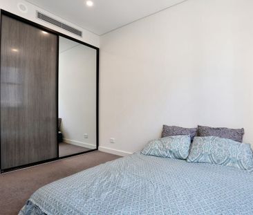 Modern 1-Bedroom Apartment for Rent in Waterloo - Photo 6