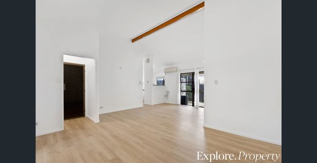 Renovated unit in Mackay CBD - Photo 1