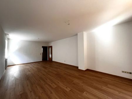 Gut geschnittene und renovierte 3 Zimmerwohnung mit TG-Stellplatz - Foto 5