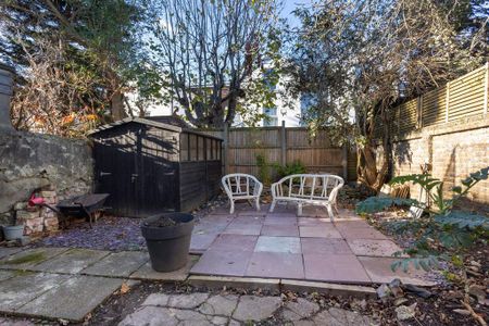 1 bedroom flat to rent - Photo 4