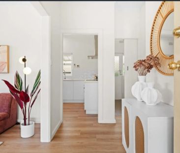 Charming Three Bedroom House close to Glenelg - Photo 1