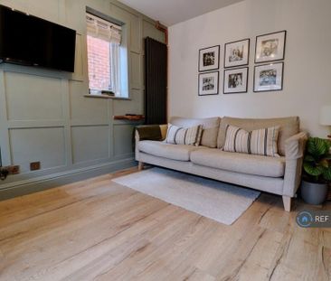 1 bedroom semi-detached house to rent - Photo 2