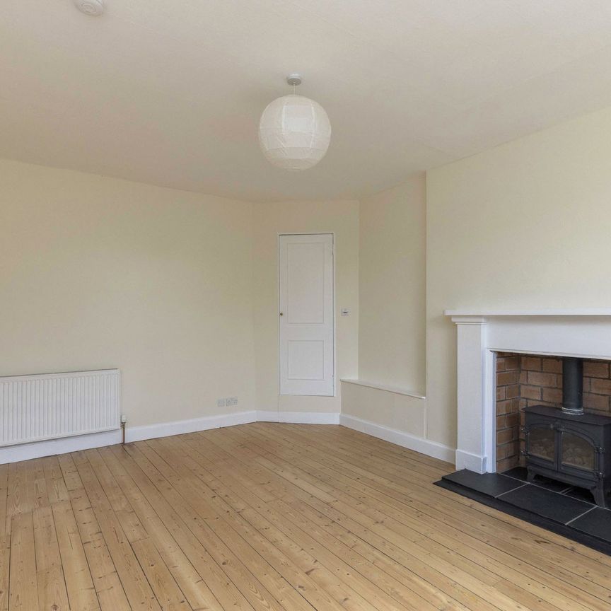 19 Crookston Road - Photo 1