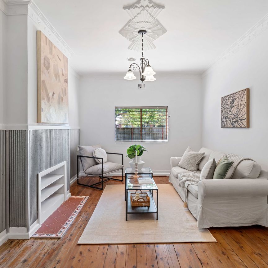 49 Dalton Street, Orange NSW 2800 - House For Rent | Domain - Photo 1