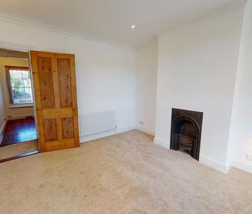 2 bedroom semi-detached house to rent - Photo 2