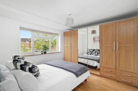 1 bedroom in a house share to rent - Photo 3