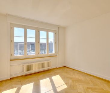 "Altbauwohnung mit Fischgratparkett" - Foto 4