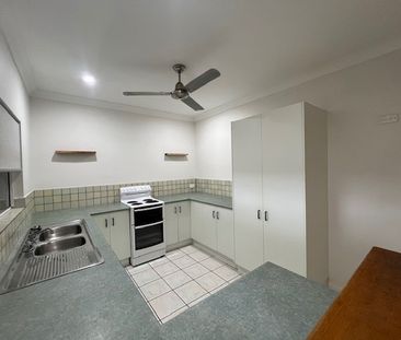 SPACIOUS FAMILY HOME IN SOUGHT AFTER BENTLEY PARK! - Photo 6