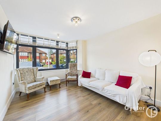 3 bedroom flat to rent - Photo 1