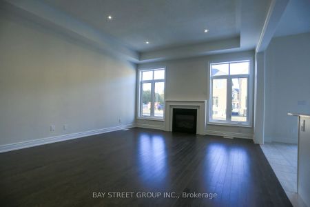 Property For Lease | E9232873 - Photo 4