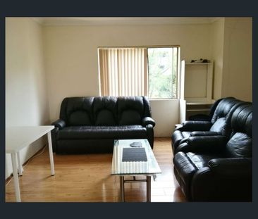 2 Bedroom Unit, walk to BLACKTOWN TRAIN - Photo 1