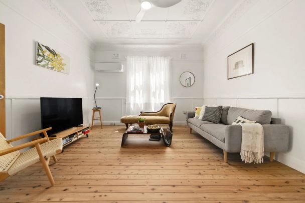 Three Bedroom House - Photo 1