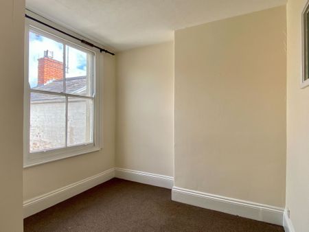 Priorswood Road, Taunton - Photo 3