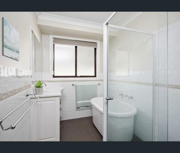 THE BEST NEST IN BLIGH PARK - Photo 4