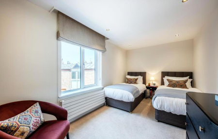 3 bedroom apartment to rent - Photo 4