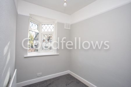 Wolsey Crescent, Morden, SM4 - Photo 5