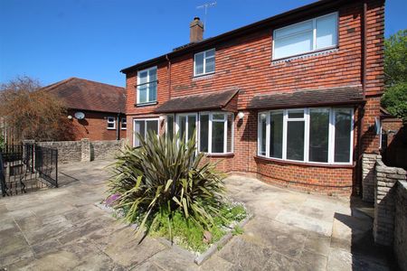 Whinneys Road, Loudwater, High Wycombe - Photo 4