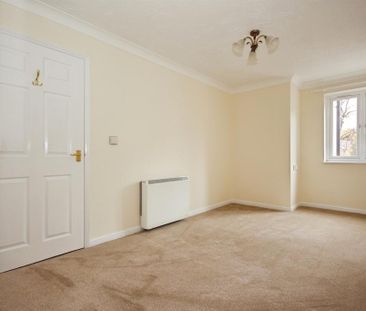 1 bedroom retirement property to rent - Photo 5