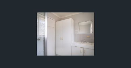 2 Bedroom, 1 Bathroom, 2 Toilet Available Now! - Photo 4