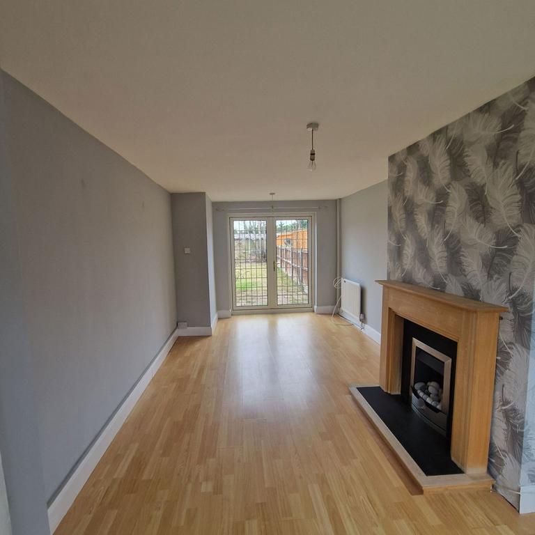 2 bedroom terraced house to rent - Photo 1