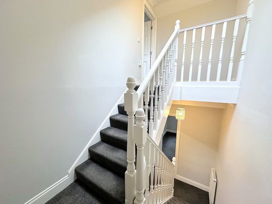 A 2 Bedroom Maisonette Instruction to Let in Hastings - Photo 1