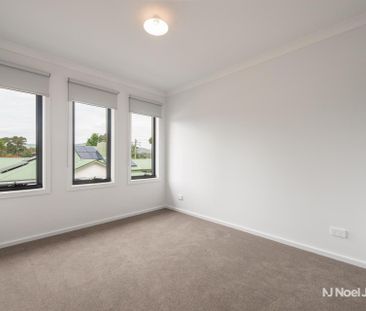 2/5 Claude Street, BAYSWATER - Photo 2