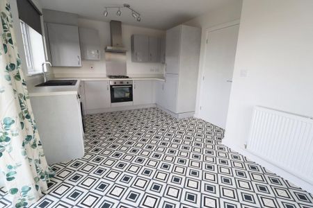 3 bedroom detached house to rent - Photo 4