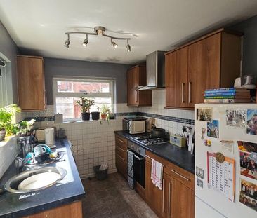 2 bedroom terraced house to rent - Photo 5