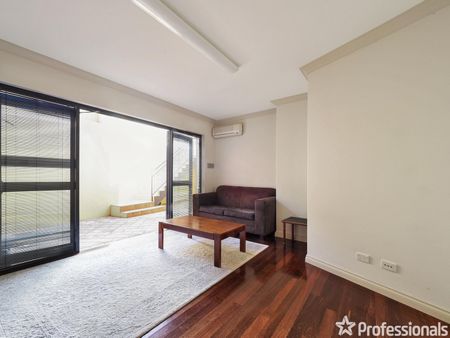 Perfect Lock & Leave Living in Sought-After Dianella - Fully Furnished with Utilities Included! - Photo 2