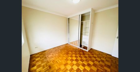 Spacious 2-Bedroom Apartment - Photo 3