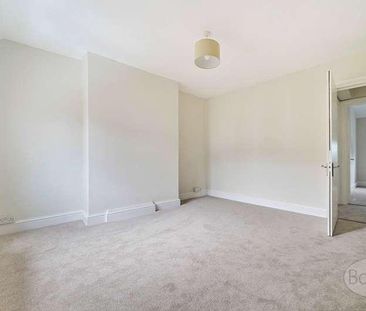 High Street, Petersfield, Hampshire, GU32 - Photo 4