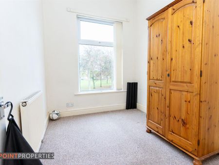 2 bedroomflatto rent - Photo 4