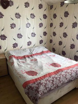 4 bedroom terraced house to rent - Photo 1