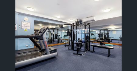 Spacious 3-Bedroom Apartment for Lease - Photo 2