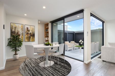 2/4 Dickens Street, Richmond VIC 3121 - Photo 4