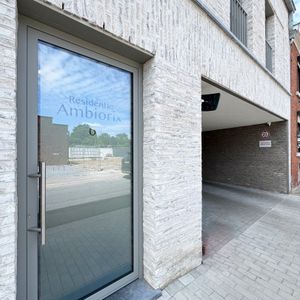 Appartement te huur in Tongeren voor € 950 met 2 slaapkamers - Photo 2