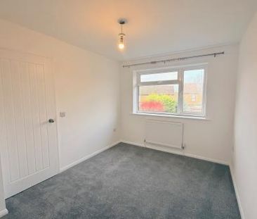 Avondale, Ash Vale, GU12 - Photo 4