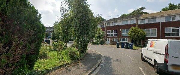 4 Bed Terraced House, Lanark Close, W5 - Photo 1